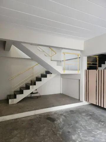 รูปภาพของอาศัย ศรีราชา