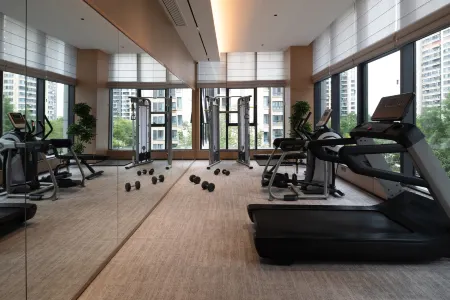 Chongqing Girit Holiday Inn Отели рядом с достопримечательностью «Baguocheng»