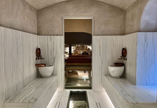 4. 니체 호텔 아테..