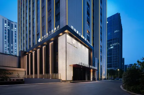 The GiorgioMorandi Hotels (West Railway Station International Convention and Exhibition Center) - جاكوزي