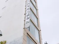 Horizon Front Beach Hotel Danang Hotels near Monkey Mountain