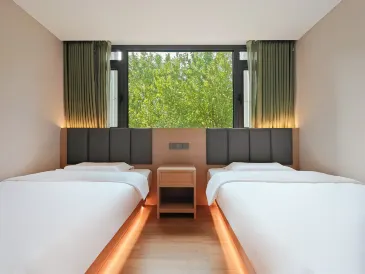 Mijia Youth Hotel (Beijing Zhushikou Subway Station)