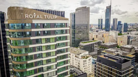 Royal Tulip Warsaw Centre Отели рядом с достопримечательностью «Дворец культуры и науки»