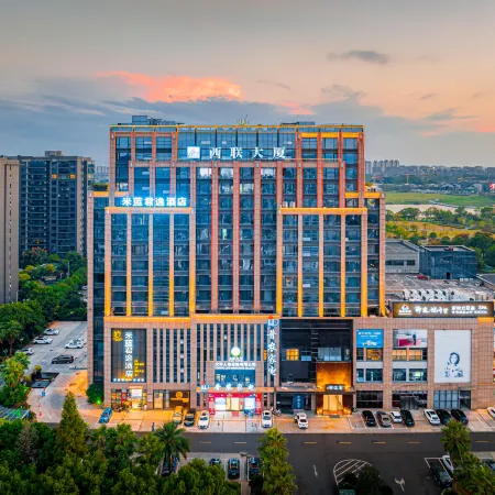 Milan Junyi Hotel
