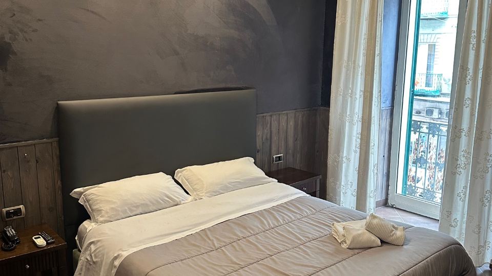 Smart Hotel Station