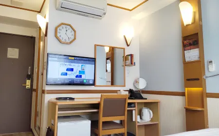 Toyoko Inn Tsuruga Ekimae