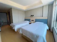 Qihai Pan Homestay (Golden Beach on Wanwei Island)
