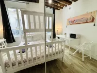 Cozy studio near quartier Marais and China Town 3th District 파리 호텔