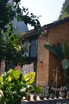 Hillside Homestay Yangshuo (Shili Gallery Yulonghe Branch)