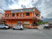 OYO 91116 Hotel Kledang Menglembu Hotels in Menglembu