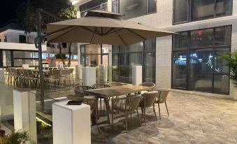 Shenzhen Huajie Themed Homestay (Jiaochangwei)