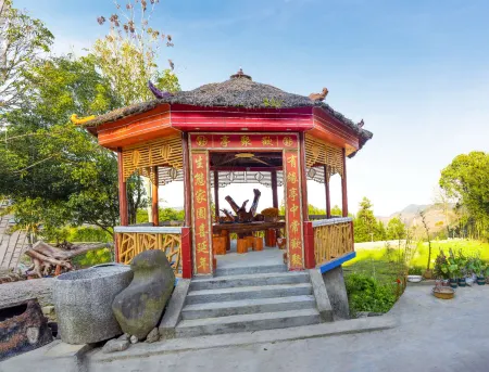 Leye Bamboo Sea Villa Отели в г. Лее