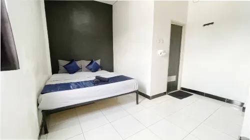 NamRoom at Kalimalang Hotels in Pondok Gede