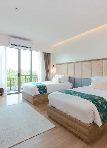 ห้องพรีเมียร์สำหรับครอบครัวพร้อมอ่างอาบน้ำภายในห้อง