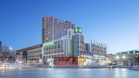 GreenTree Inn (Golmud Kunlun Park Bayi Road Underground Commercial Street Store) in Golmud