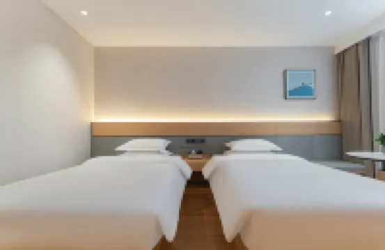 Mingtong Grand Hotel (Xi'an Yanliang AVIC Xi'an Aircraft Industry Group) Hotel berhampiran Xi'an Yanliang Stadium