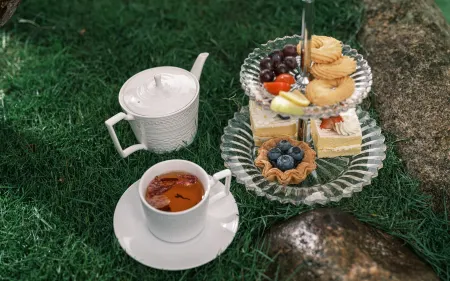 Tengchong Breeze and Courtyard Natural Hot Spring Homestay Отели рядом с достопримечательностью «Beihai Wetland»