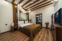 Qi and Xuan Inn Hotels in Lijiang