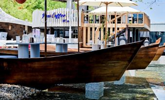 Magic Live Garden Hotel