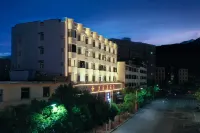 Lantingju Hotel (Xinyang Railway Station Branch)