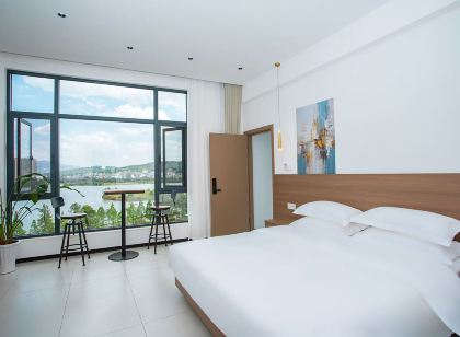 弥勒青水雲舍温泉民宿