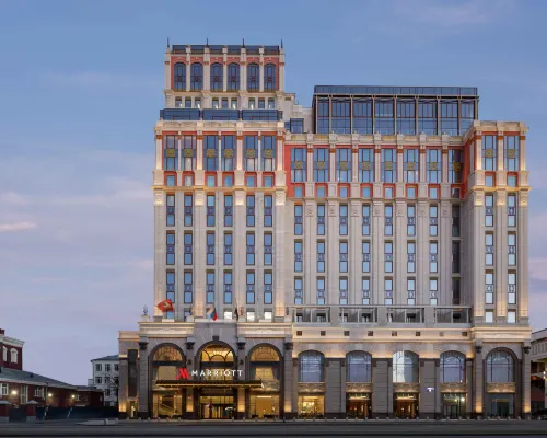 Москва Марриотт Империал Плаза Отели рядом с достопримечательностью ««Халяль»»