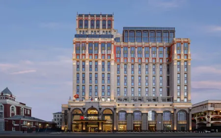Москва Марриотт Империал Плаза Отели рядом с достопримечательностью «Самый высокий цилиндрический аквариум в мире»