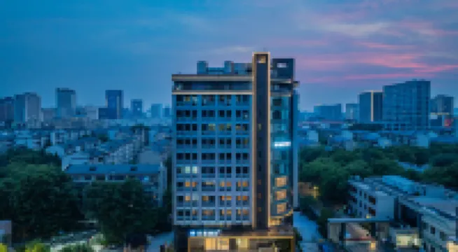 HanTing Hotel (Hangzhou Huanglong Wanke Center Xueyuan Road Subway Station)