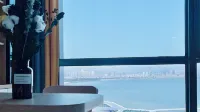 Crystal Bayview Hotel Jinghaiwan Scenic Apartment (Weihai Station Huafa New World)