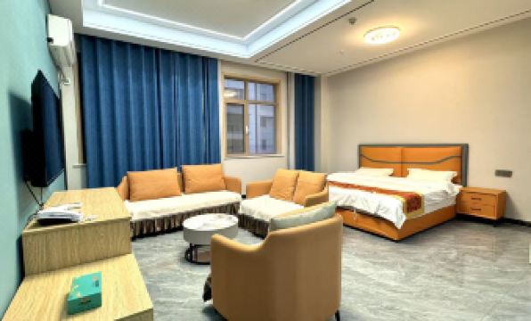 Tianhong Grand Hotel (Tengzhou Railway Station)