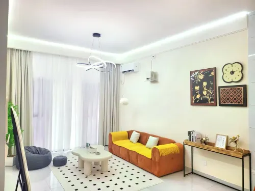 LANYU  listening to the wind