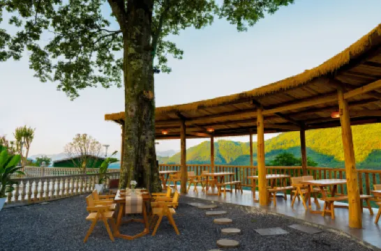 Jing Cao Mountain Residence Homestay Hotels near Jinfuo Mountain