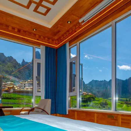 Dongzan Enjoy Nature Yunjian Mountain Residence (Zagana Scenic Area Branch)