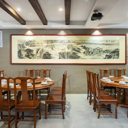 Gusse Hotel (Huangshanyi County Huizhou Ancient City Branch)