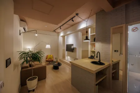 HOTELARRIVE EULJIRO TUM Отели рядом с достопримечательностью «Донгдэ мун»