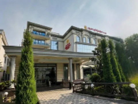 HuaYue Mansion Hotel Hoteles cerca del Aeropuerto Internacional de Taskent