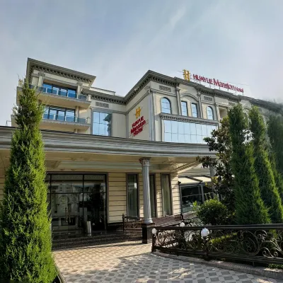 安心華悅飯店 奇纳拉附近的飯店