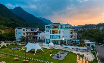 Luanchuan Yunshang Chenqi Homestay