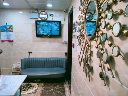 MAHARAJA GUESTHOUSE
