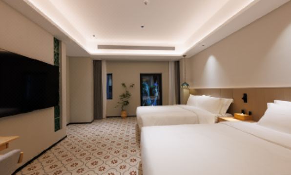 Gongshe (Guangzhou Yongqingfang Yueliangqiao)