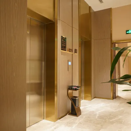 Quanzhou Fengze Puxi Wanda Plaza Yishang PLUS Hotel