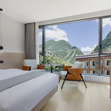 Muyi Mountain Residence Smart Hotel (Siguniang Mountain Style Street)
