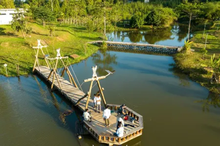 Phum Domnak Domrey Resort