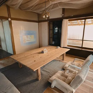 Japanese modern traditional house. 4 mins to Station& sea. Pets ok. 130 m2, max 6 people