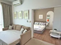 Afiniti Residences by P&J - 주차장