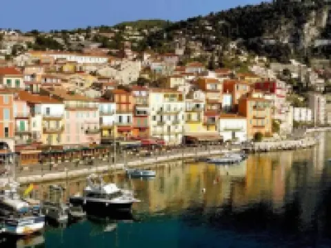 Historic Villefranche Penthouse, Steps to Beach Hotels in Villefranche-sur-Mer
