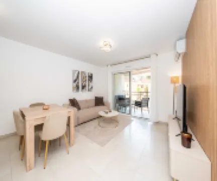 Modern apartment with terraces, parking - Cannes
