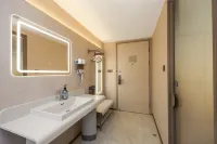 HanTing Hotel (Changchun Hongqi Street Xinmin Plaza)