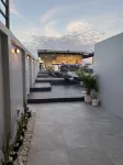 ذا سينز هوتل
