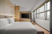 Crowne Plaza ZHONGSHAN TORCH HIGH-TECH ZONE by IHG - parking